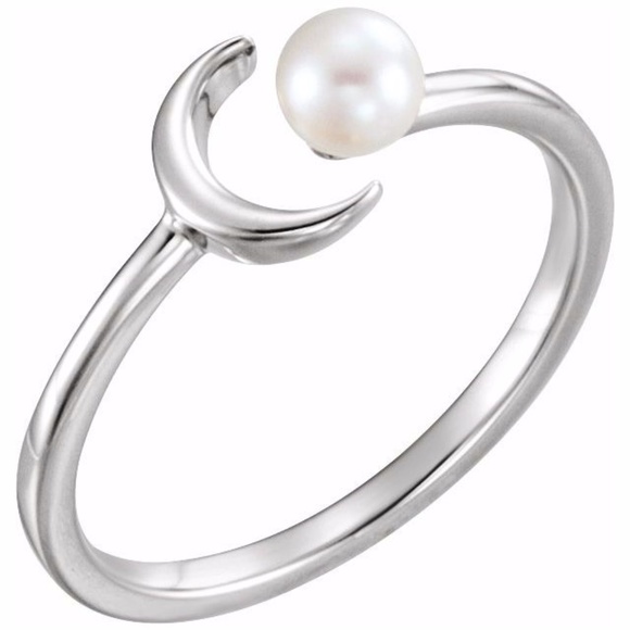 Jewelry - 14K 4 mm White Freshwater Pearl Crescent Ring